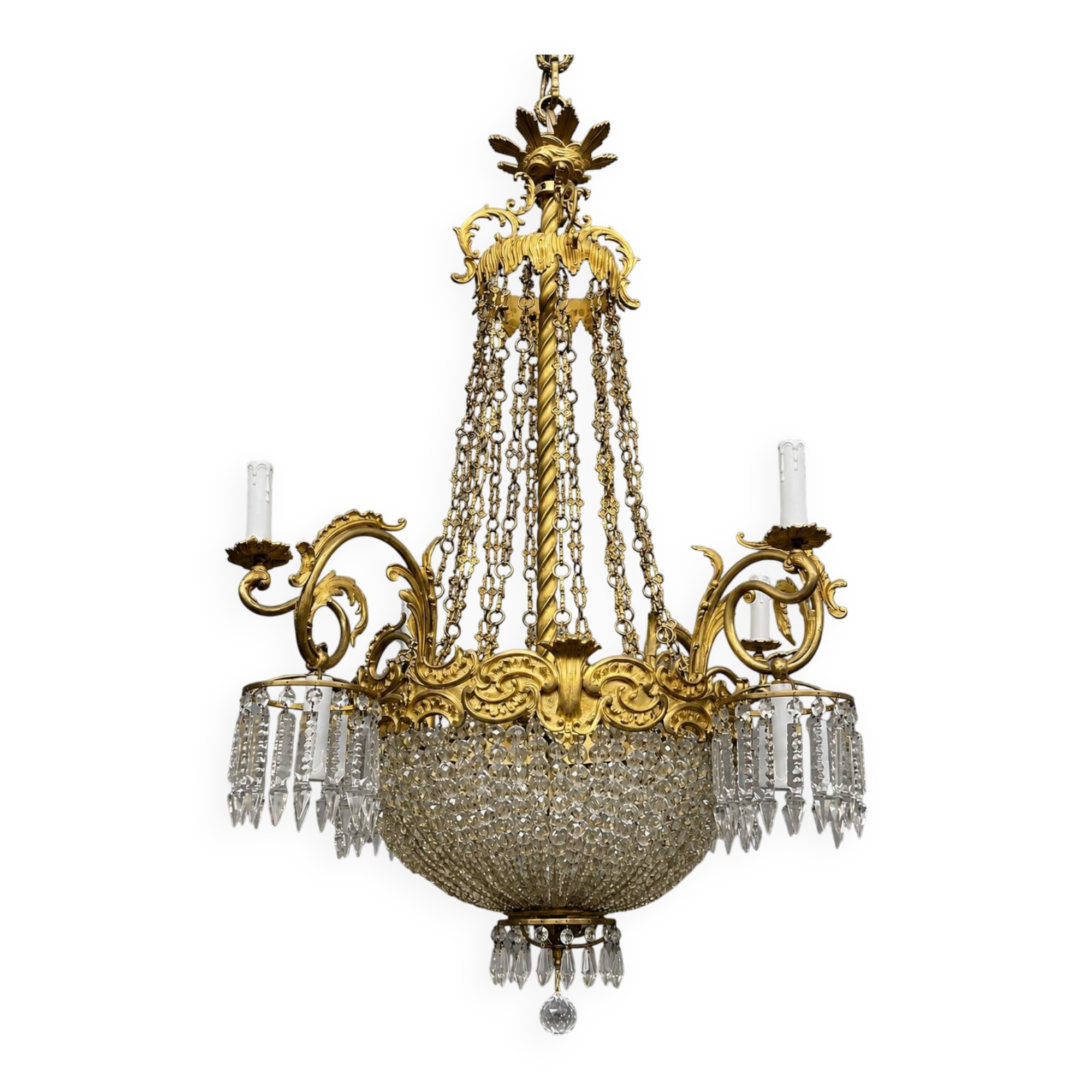 Large 155 cm crystal chandelier in Rococo style with 8 light arms.