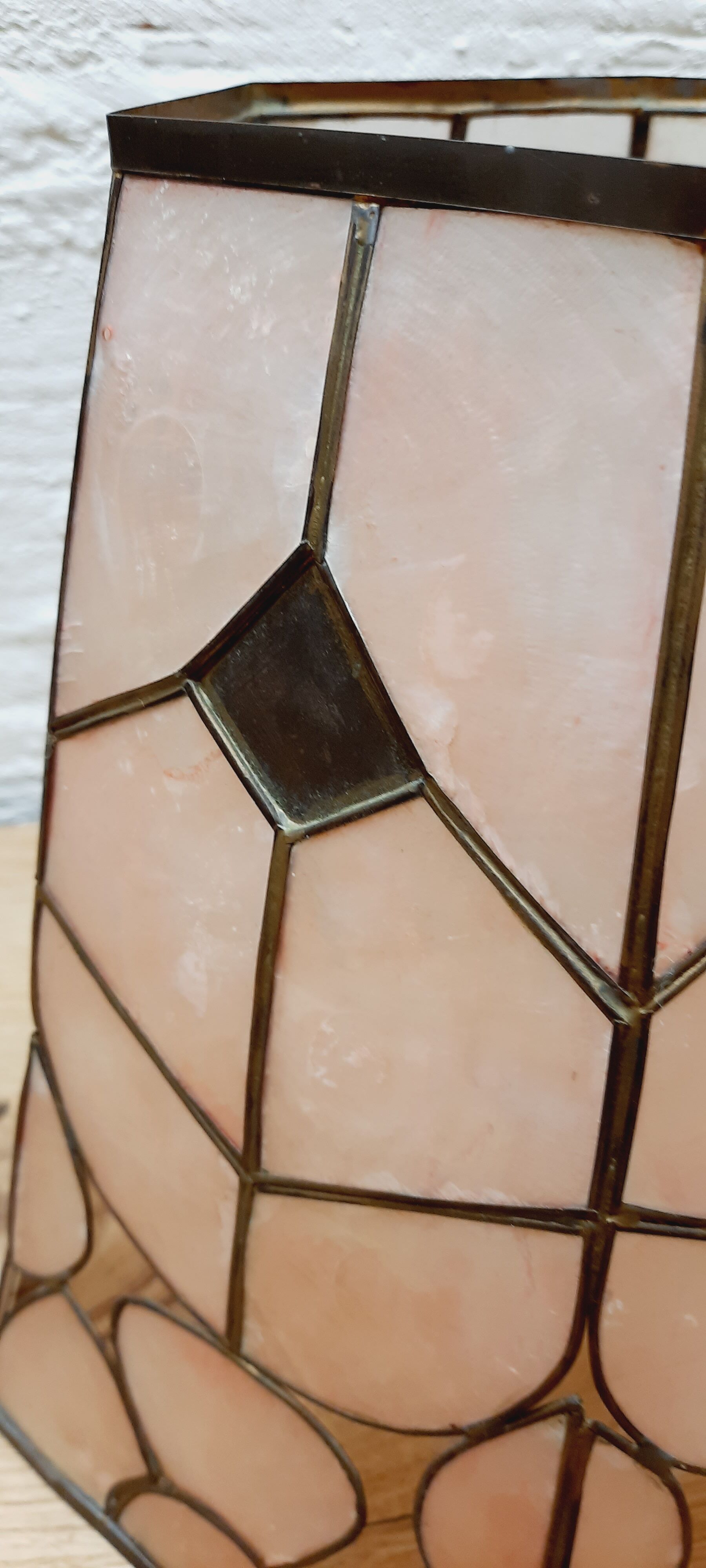 Abat day pink mother-of-pearl