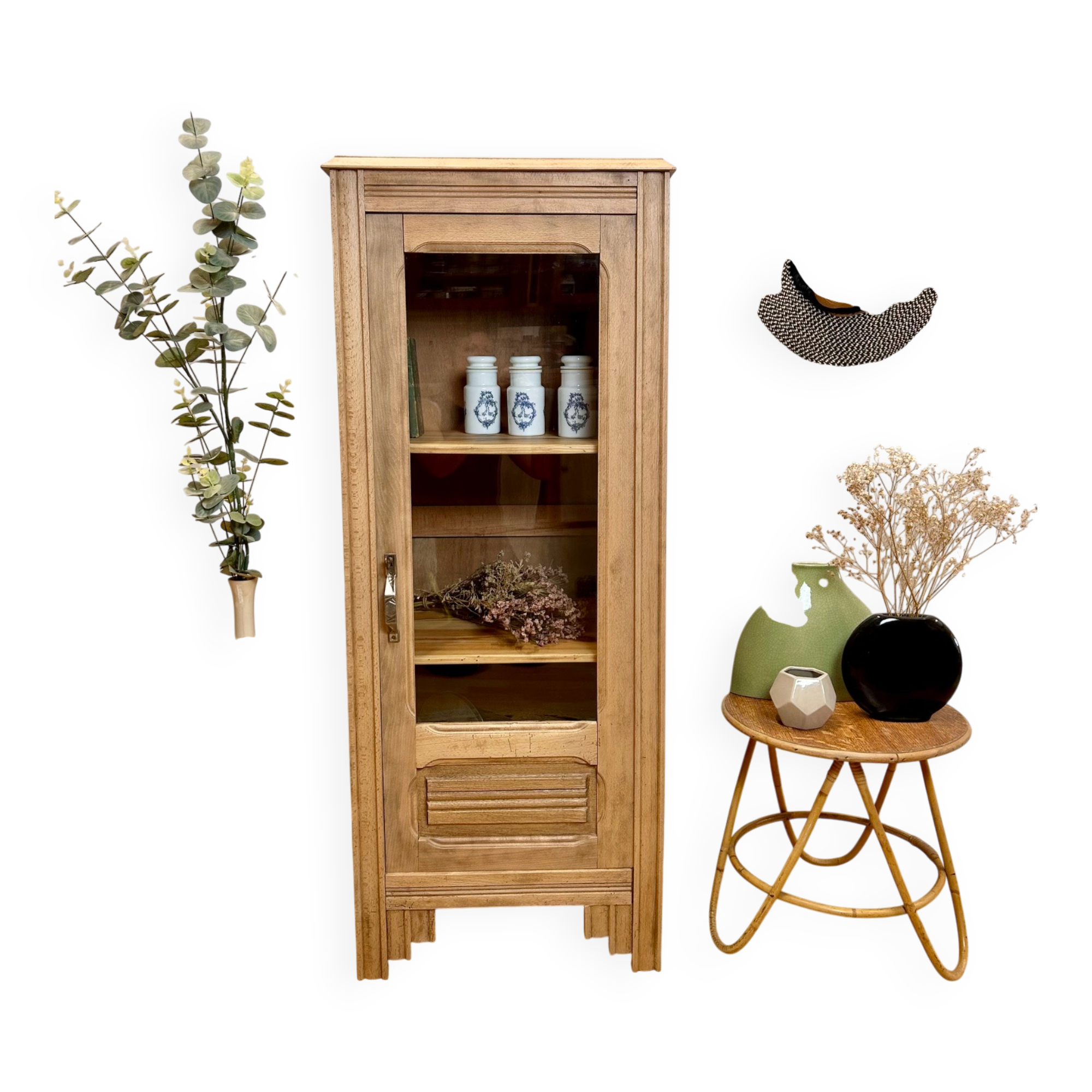Glazed cupboard