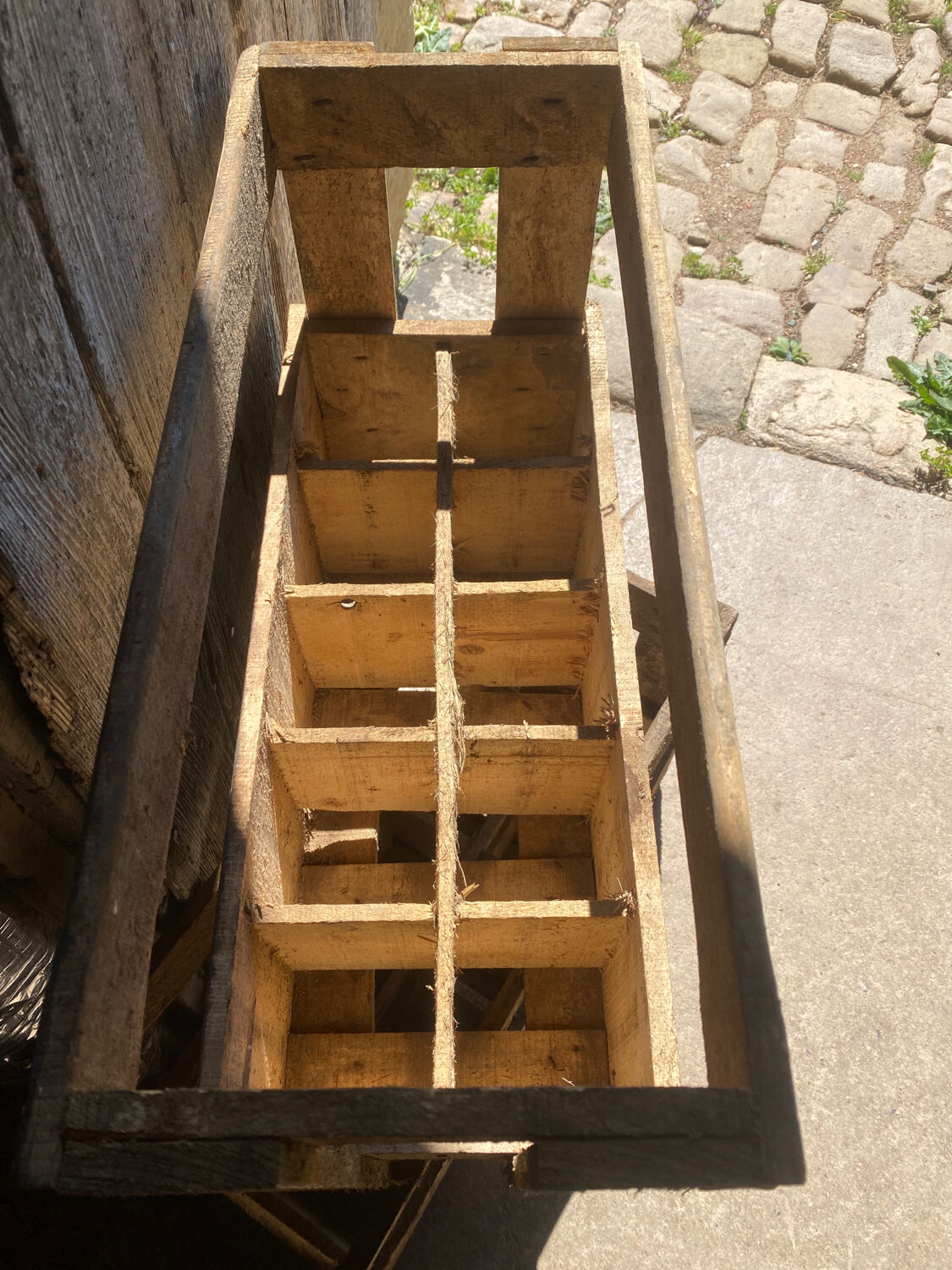 2 wine cases - old wooden 10 bottles