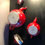 Enamelled teapots