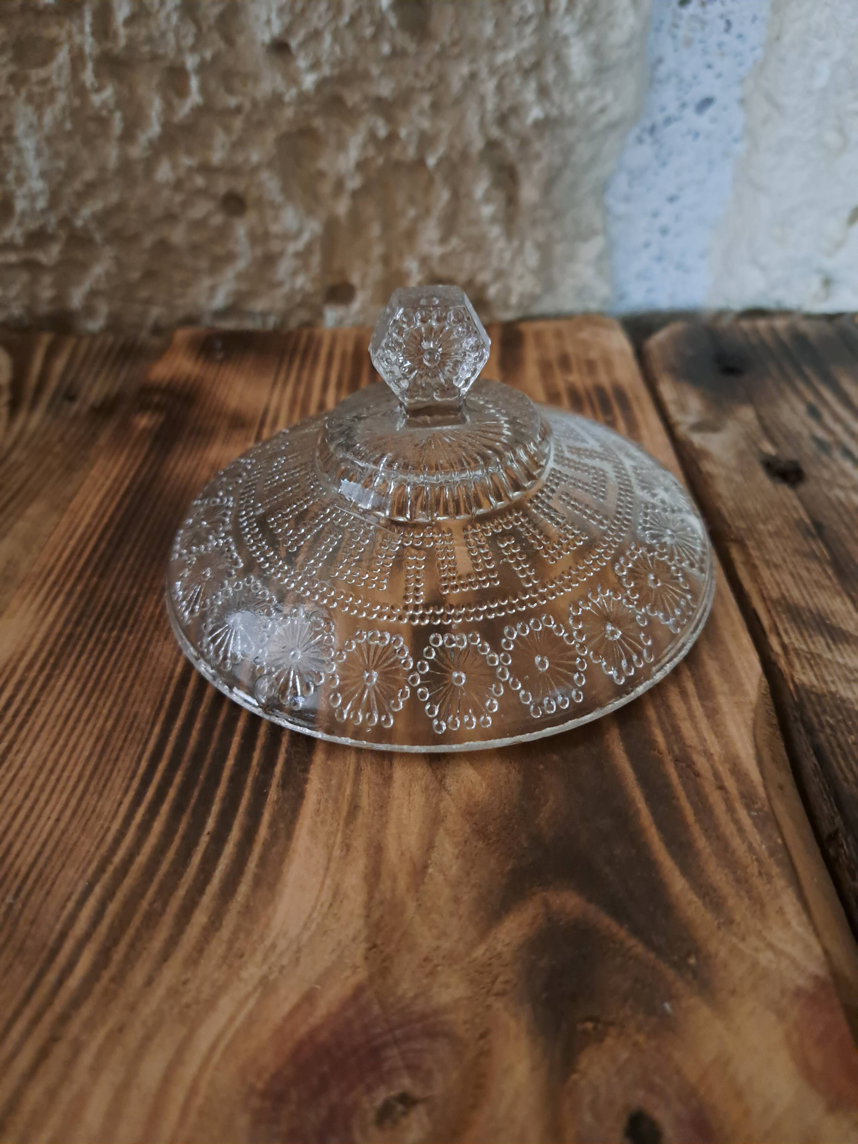 Bonbonnière sucrier sur dormant en verre