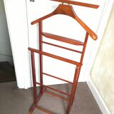 Varnished wood valet