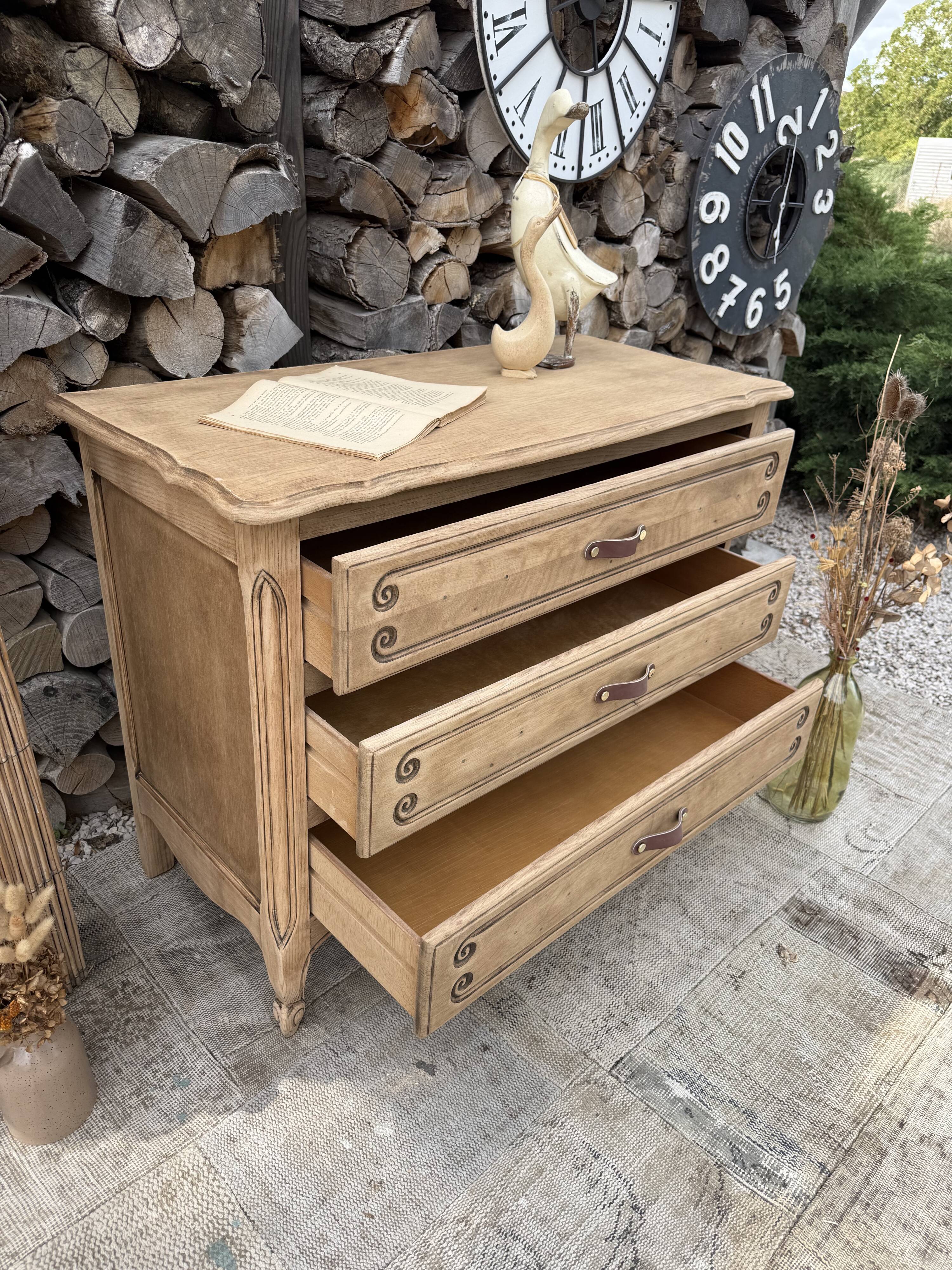 Commode bois rénovée