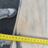 Table basse en laiton doré avec plateau en onyx