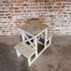Ancien marchepied / escabeau en bois patiné – style brocante campagne