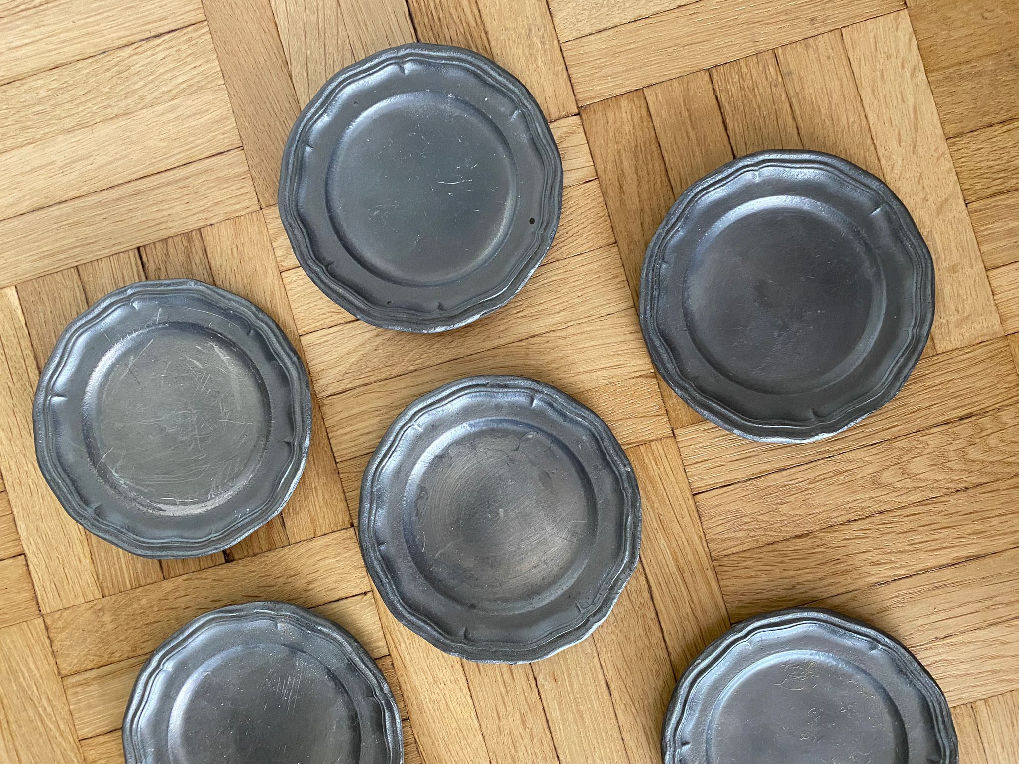 Tin plates