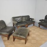 Modulable sofa an armchair in leather and wood