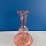 Vase en verre craquelé rose