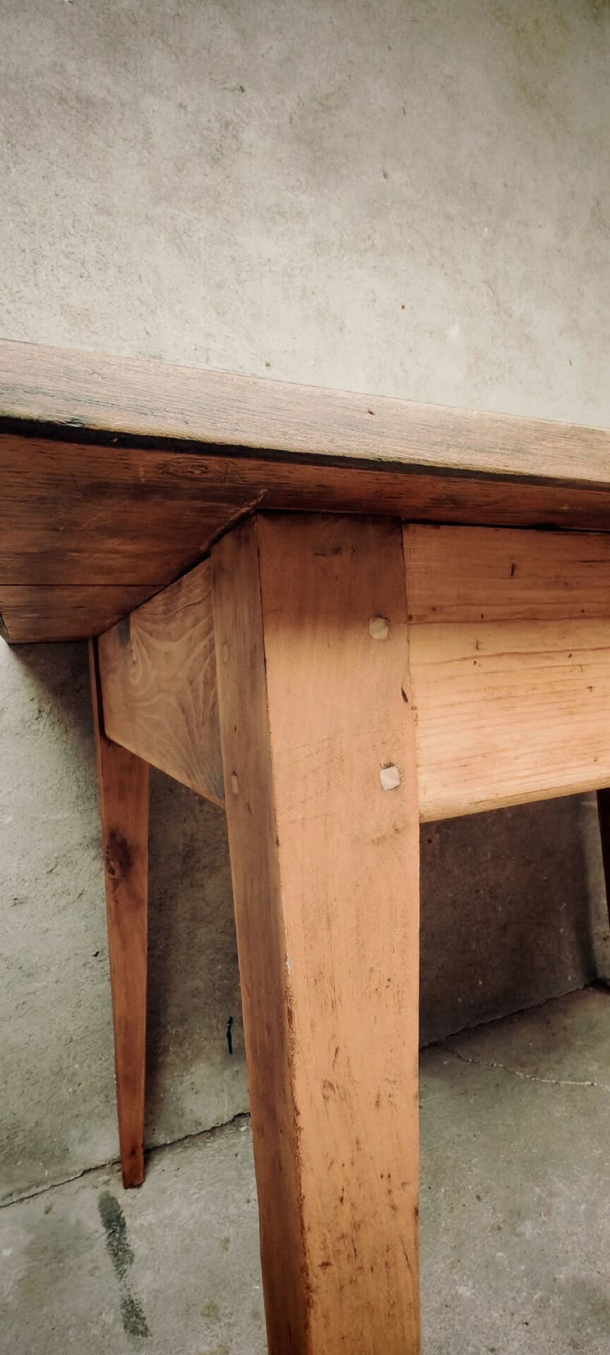 Bureau pieds compas et poignée « ivoire »