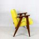 Fauteuil 366 en velours jaune de Józef Chierowski, années 1970