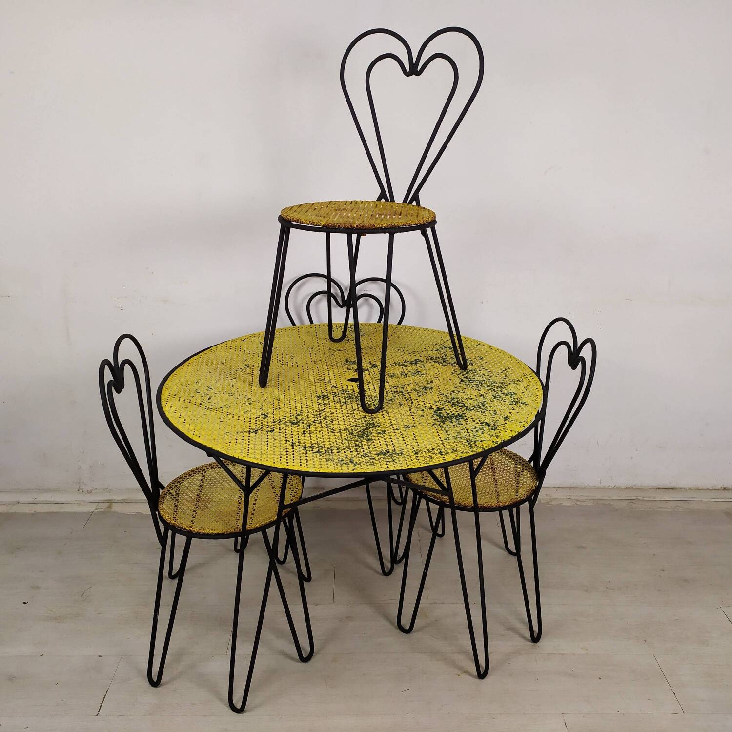 Mathieu Matégot garden lounge