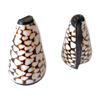 Pepper salt shaker in seashells