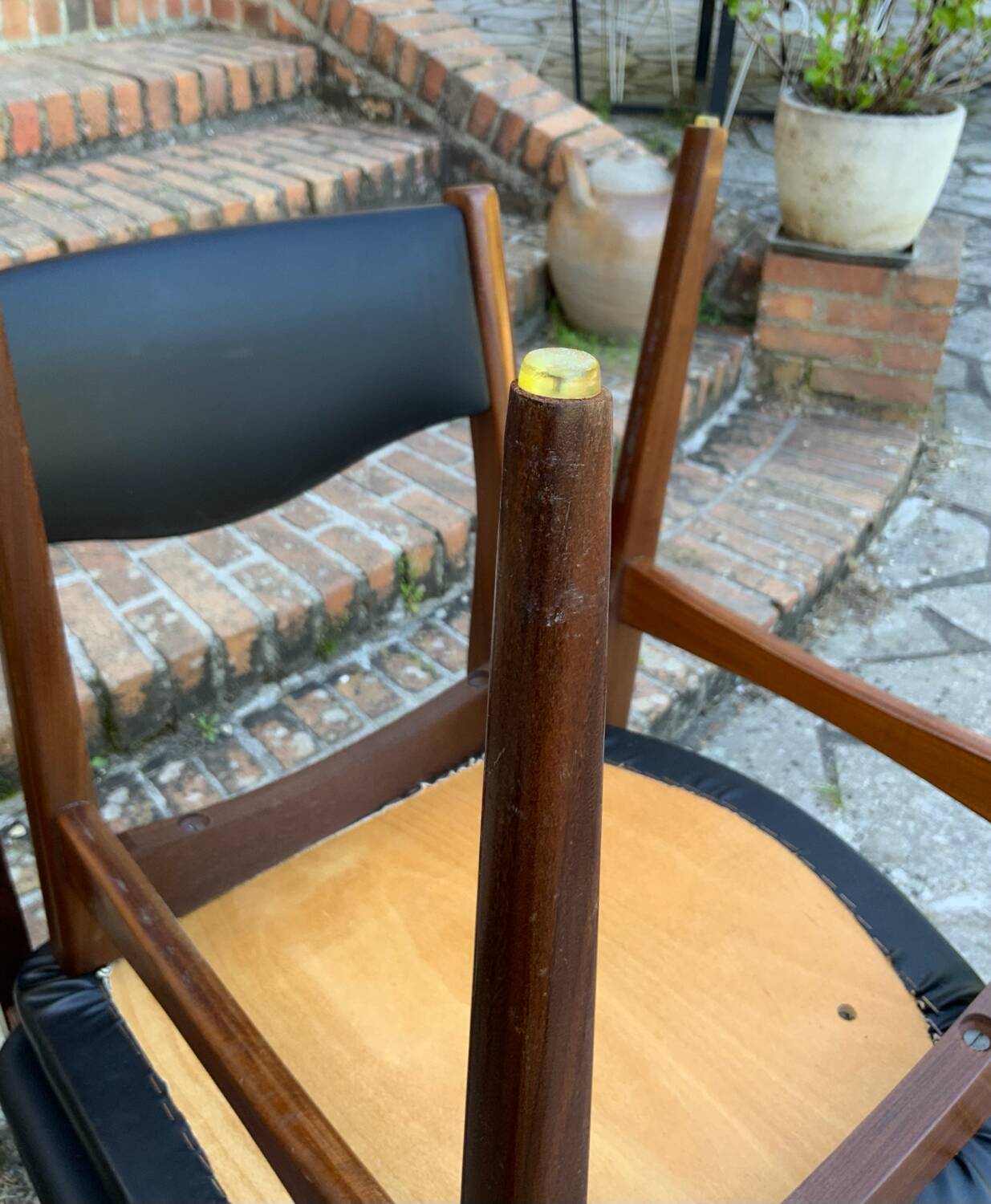 4 Scandinavian black leatherette chairs