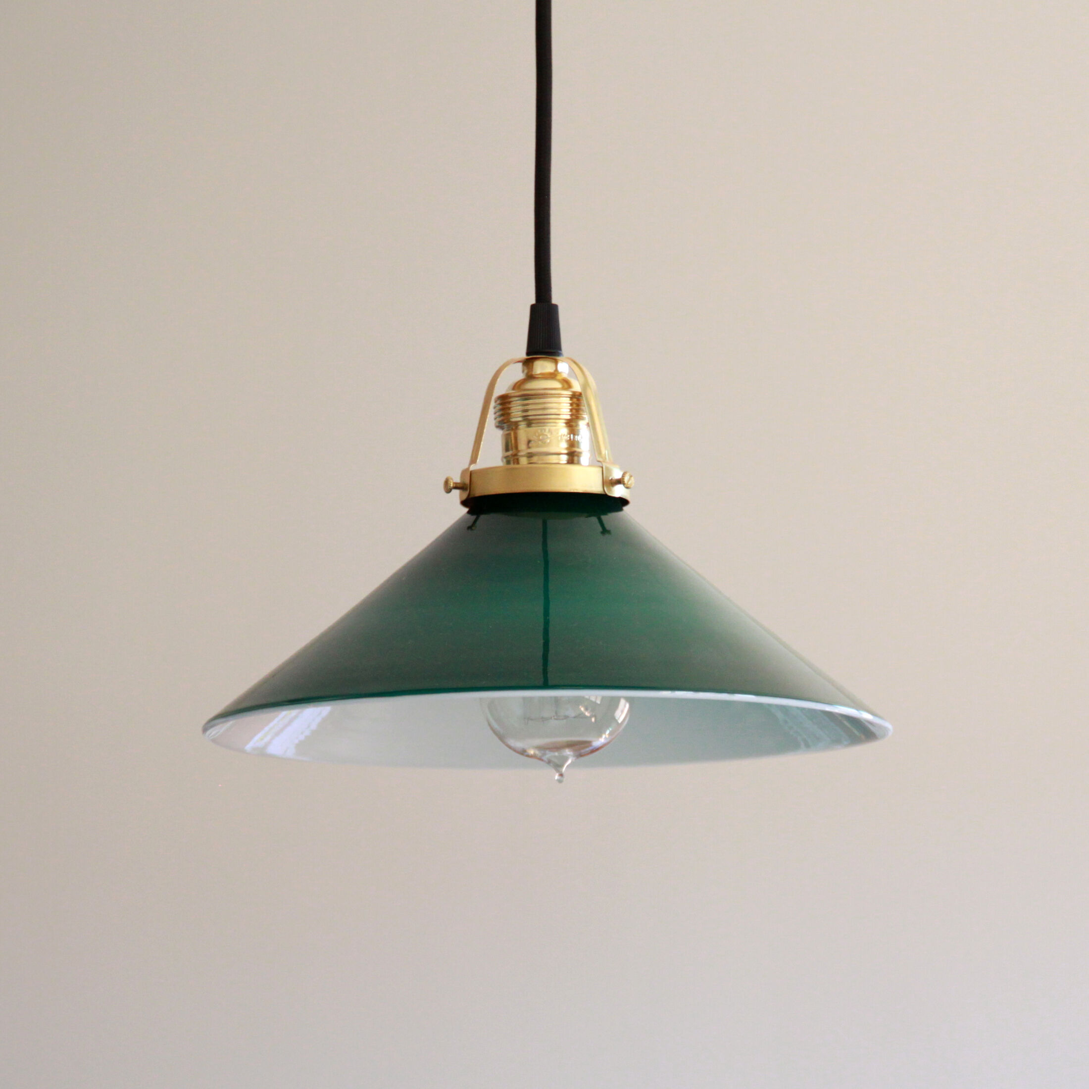 Hanging lamp in green opaline glass