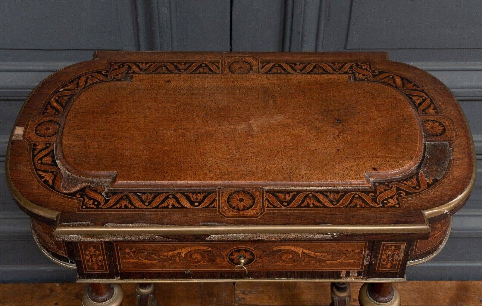 Napoleon III hairdresser worker marquetry 4 feet decorated with bronze
