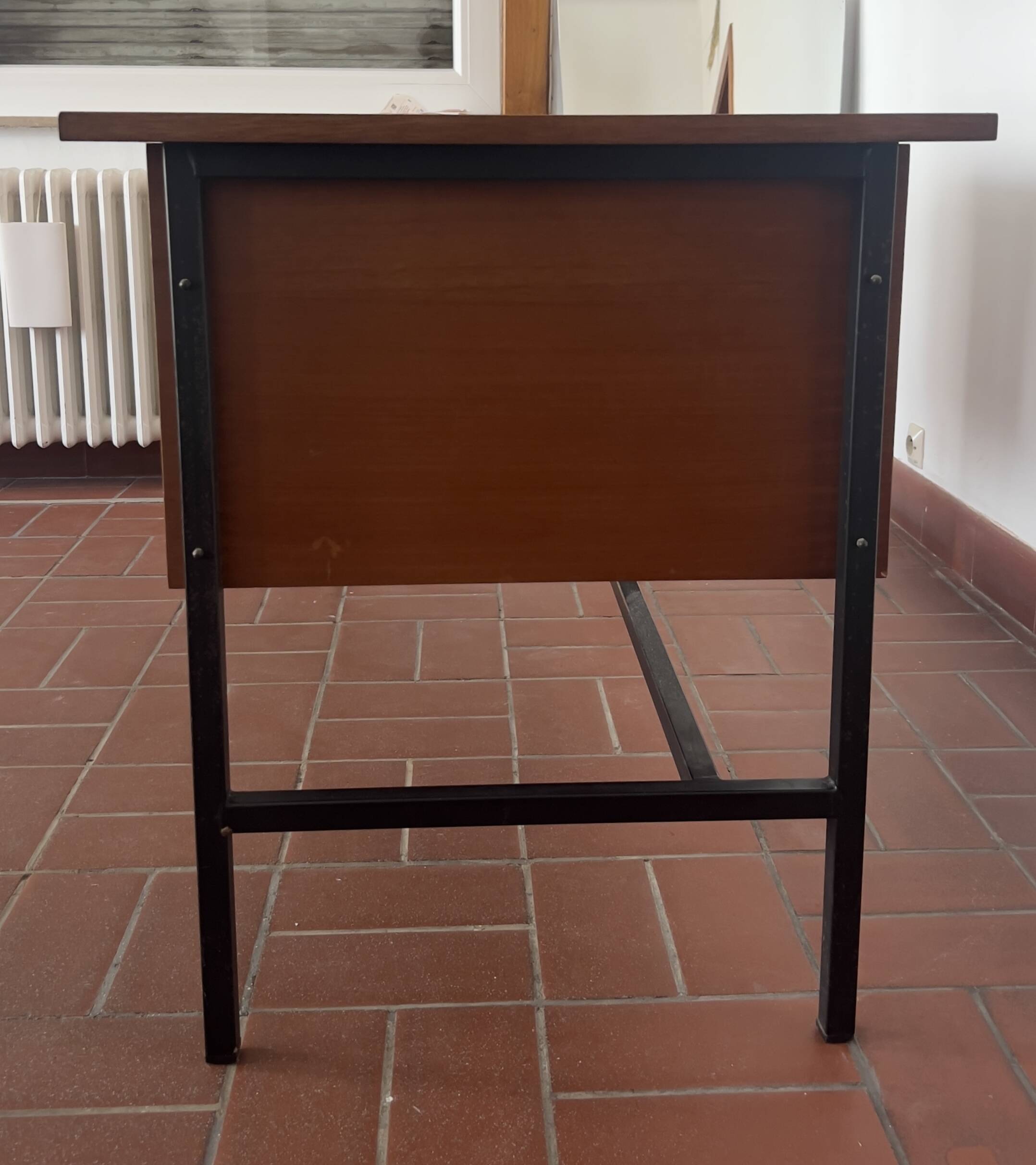 Modernist desk