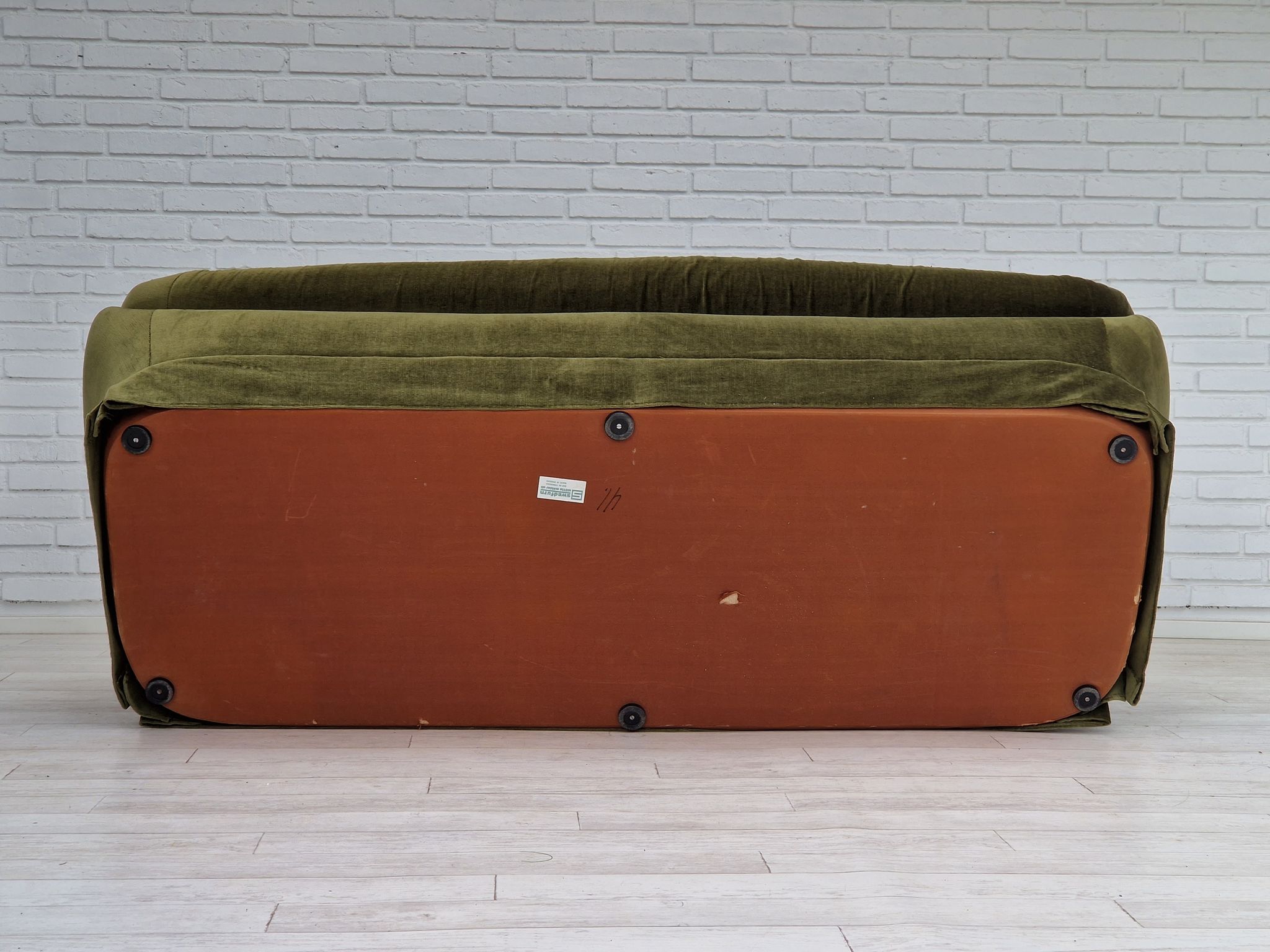 1970s, Swedish design by Swedfurn, Slätta Möbler, 3 seater sofa, vintage velour.
