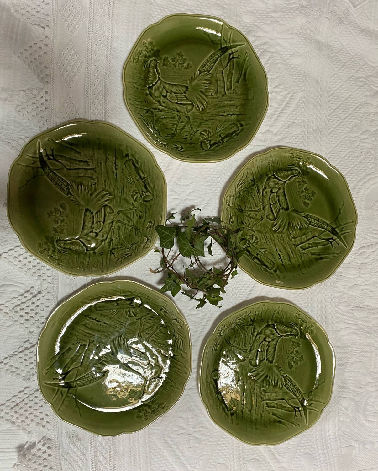 Set of 5 Choisy le Roi 19th century majoline plates