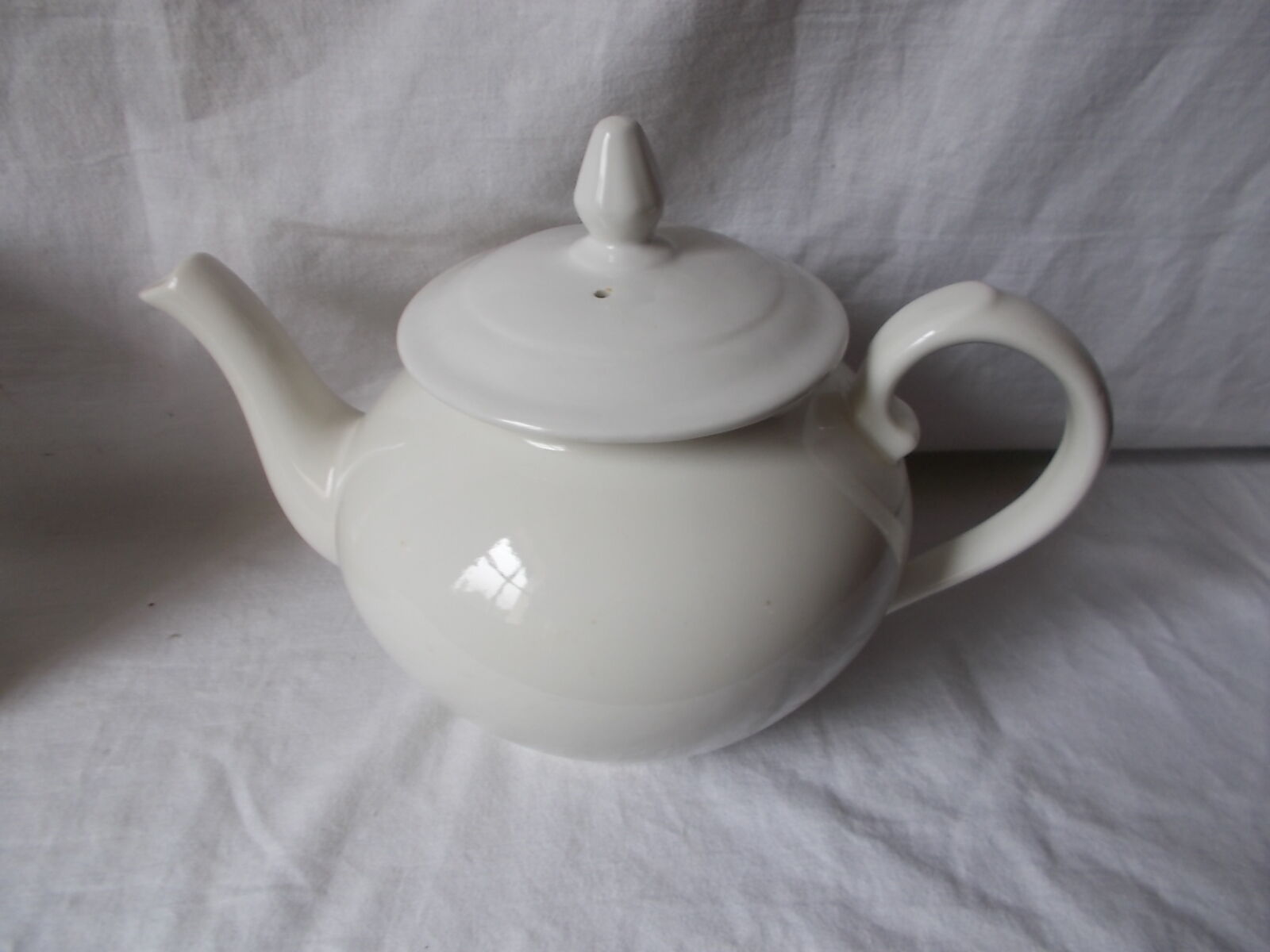 Coffee maker or teapot lunch service Apilco in earthenware with its filters