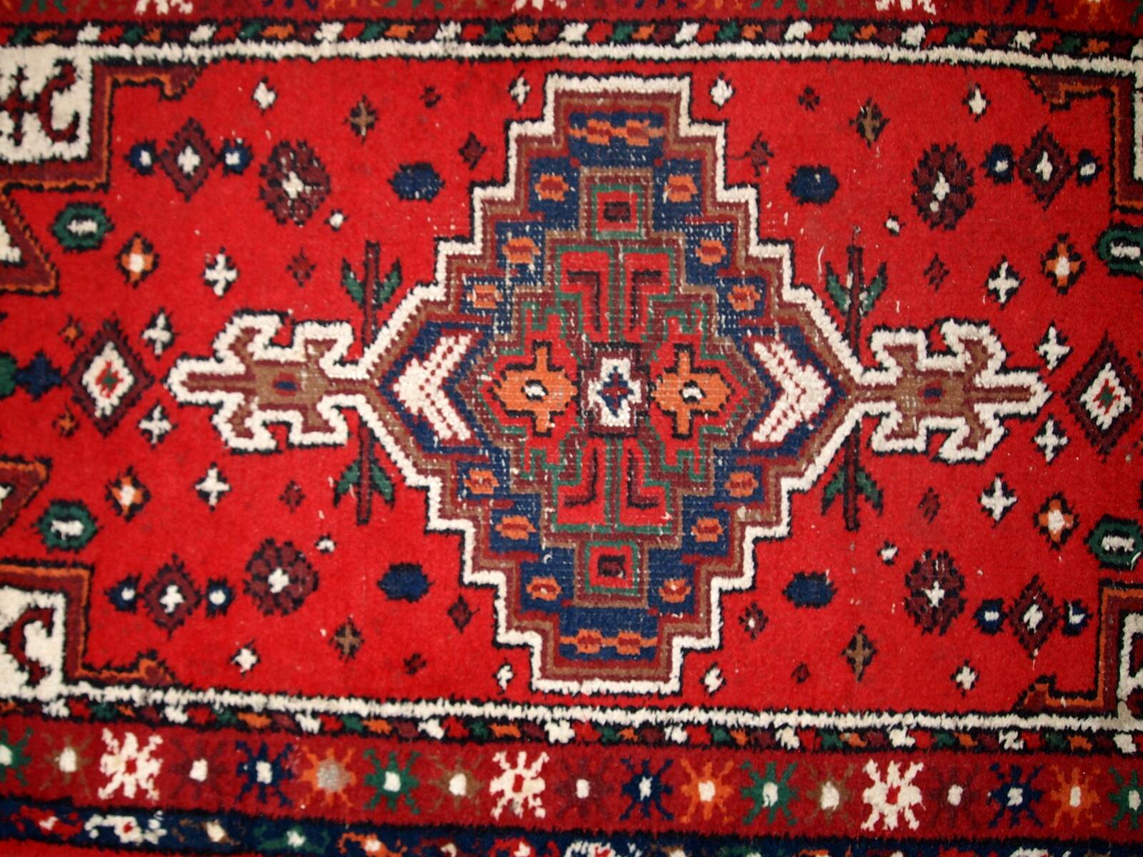 Tapis Vintage Hamadan en Laine, Années 1970, Élégance Intemporelle