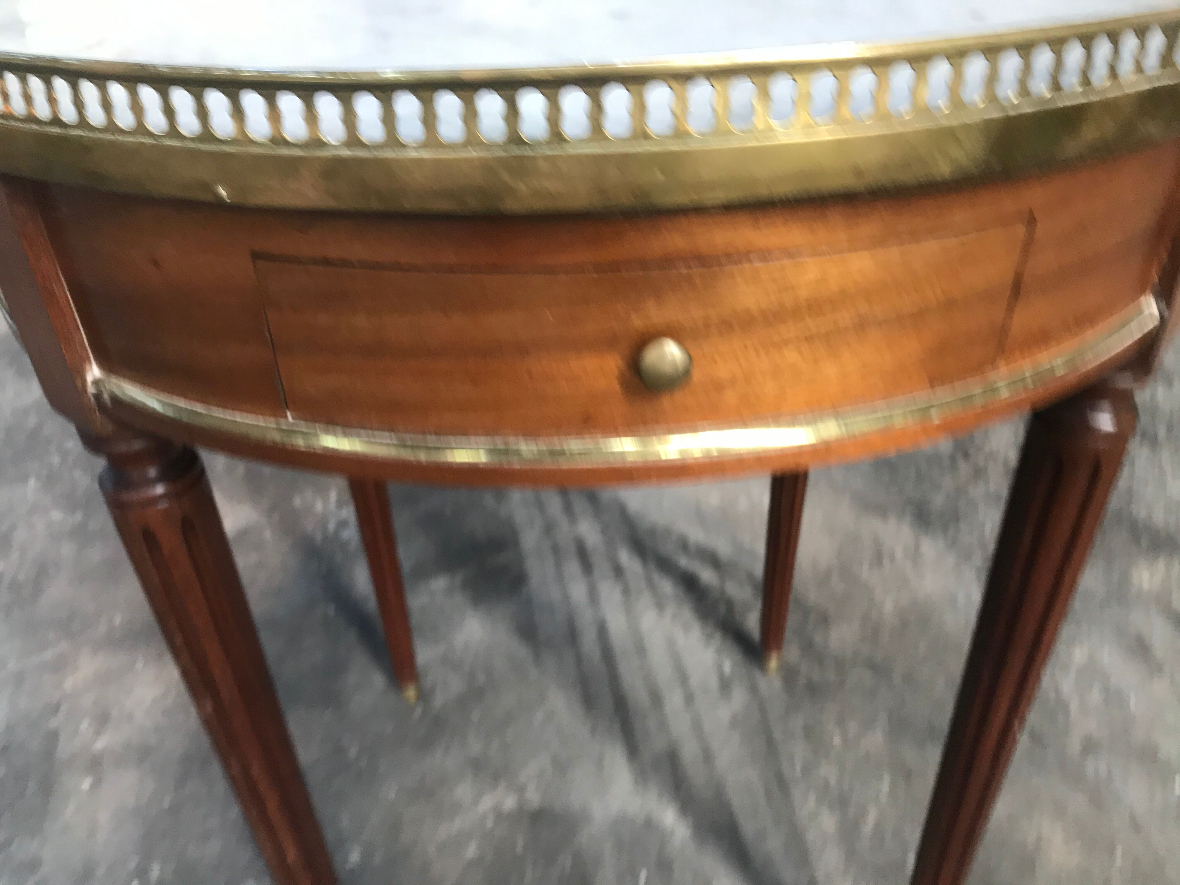 Louis XVI table
