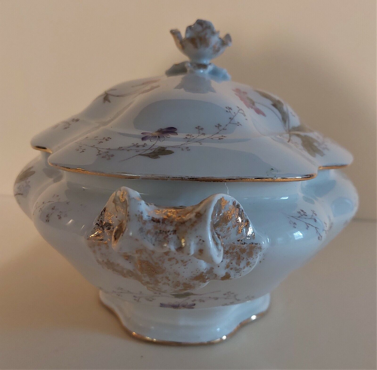 Limoges porcelain soup tureen Redon Martial late nineteenth century