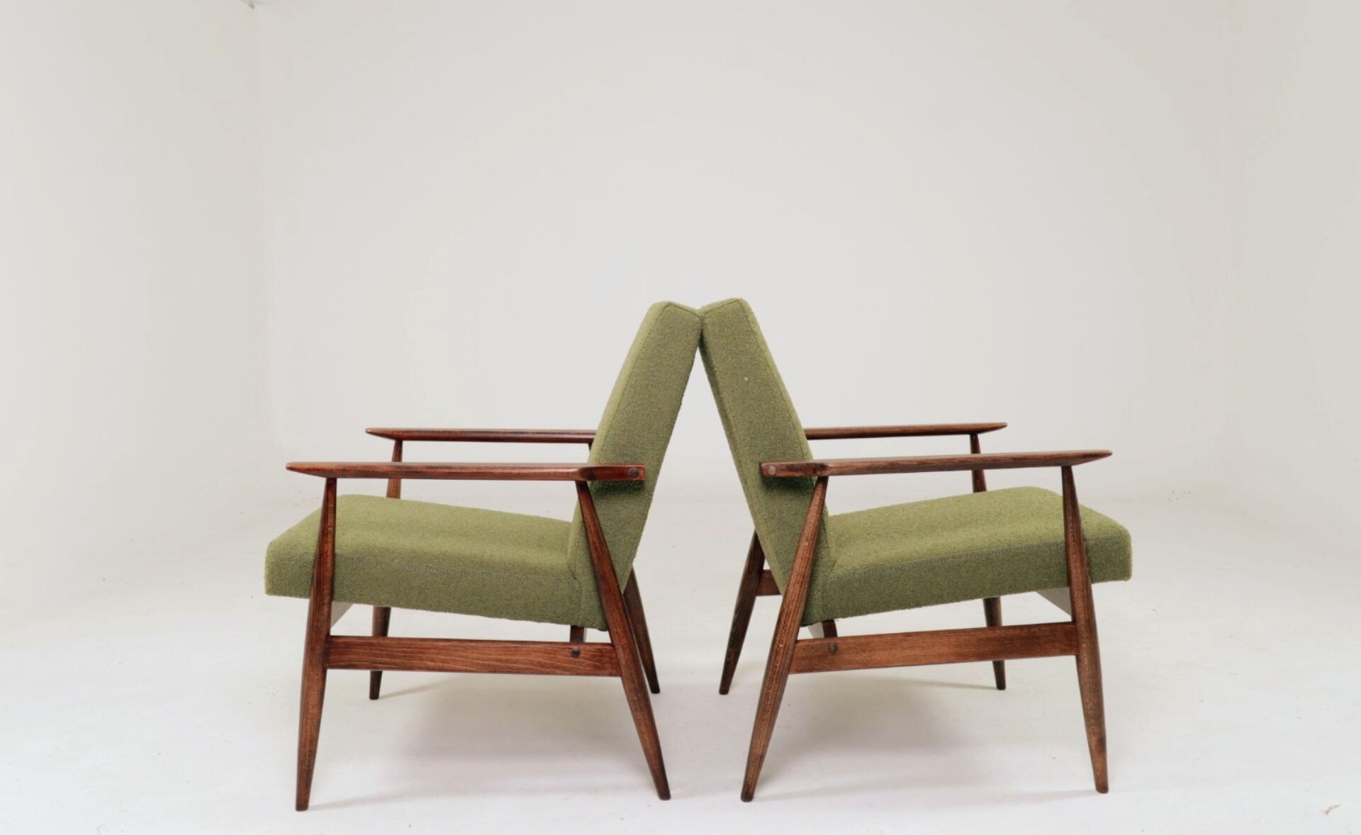 Pair de fauteuils scandinave mid century bouclette verte