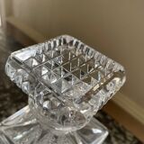 Vintage crystal decanter diamond tip