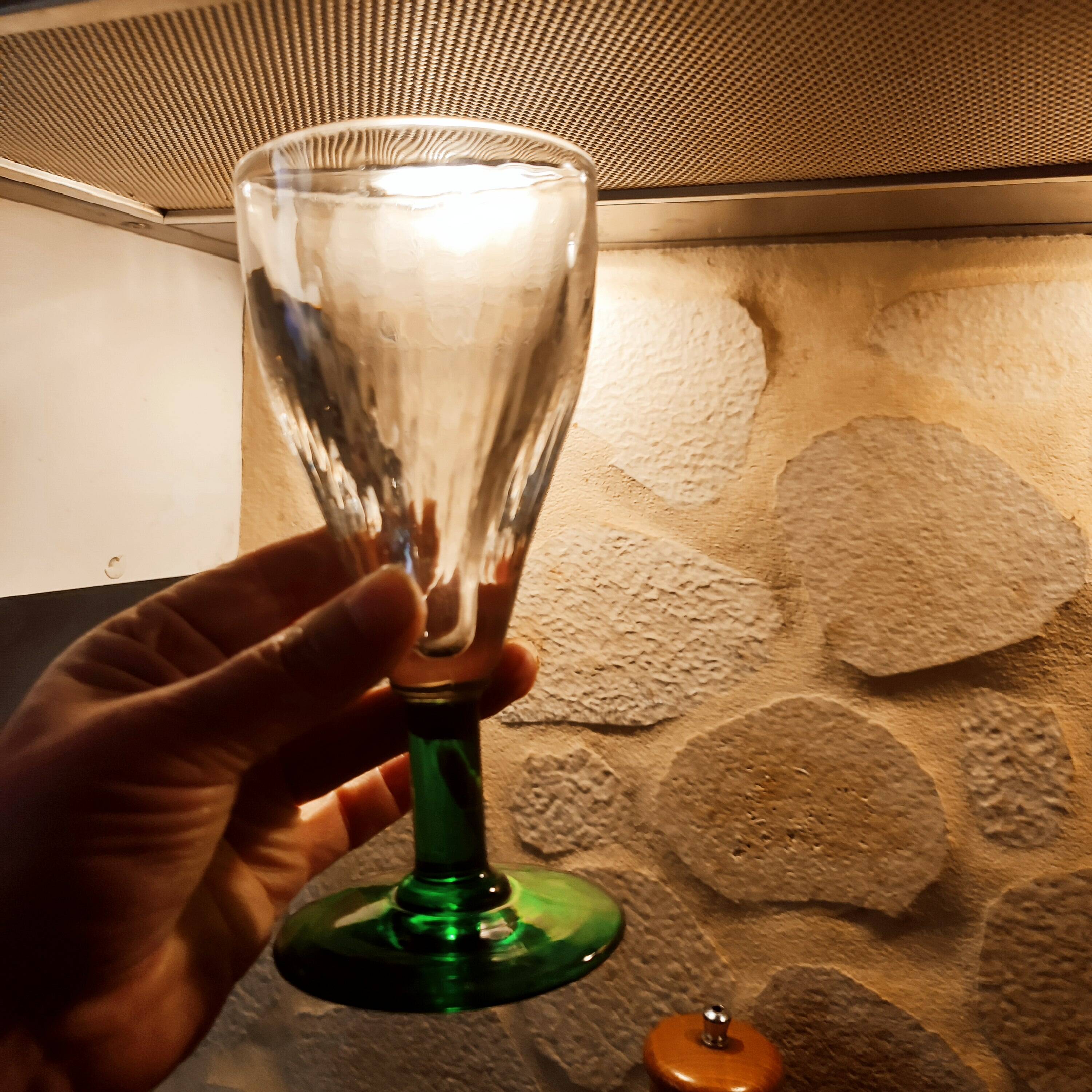 4 verres à absinthe souffles bouche