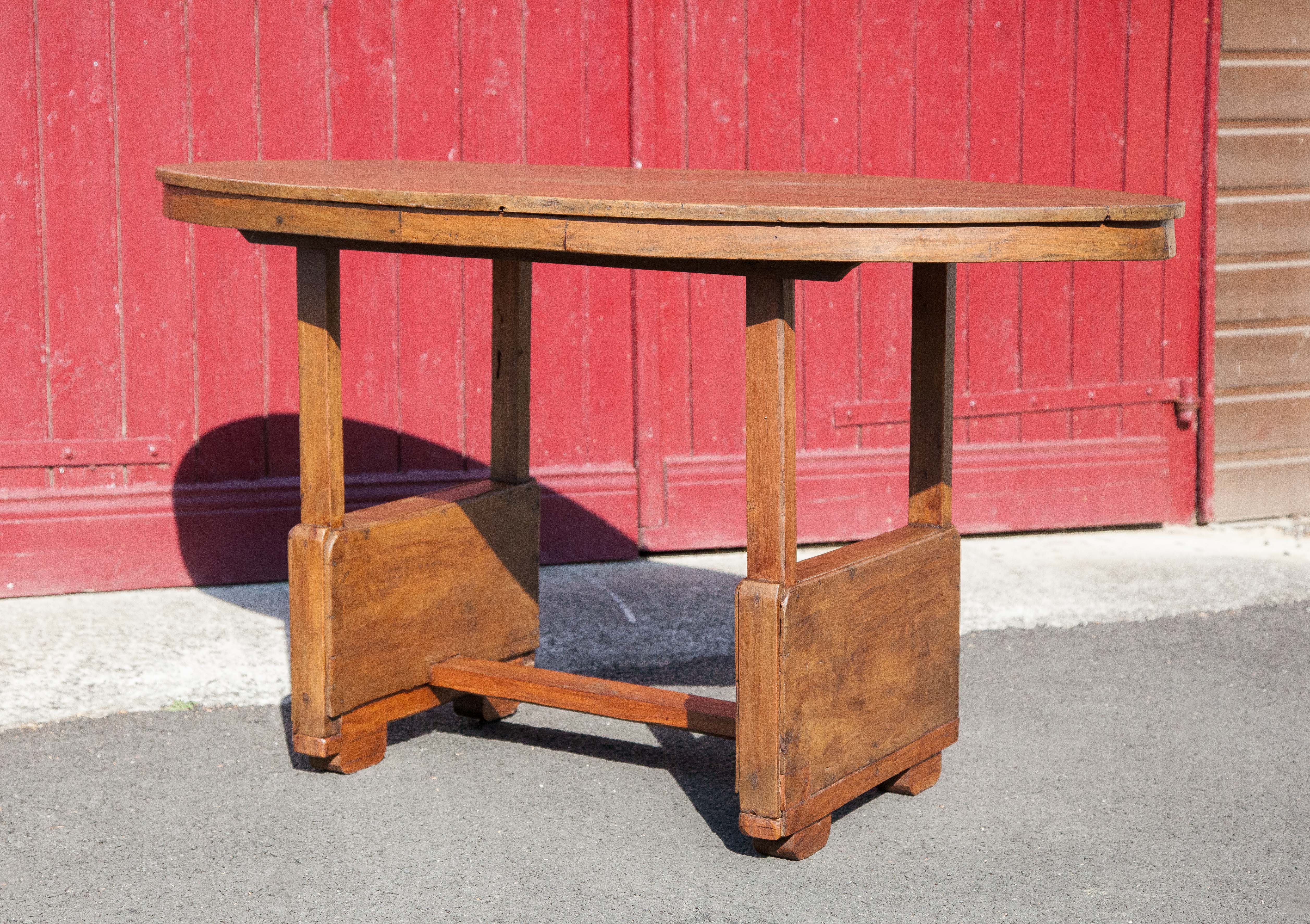 Antique wood table, dining table, oval table, living room, kitchen, countryside