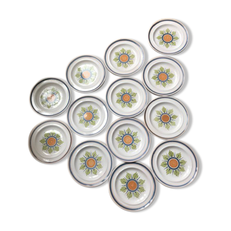 Lot de 13 assiettes plates