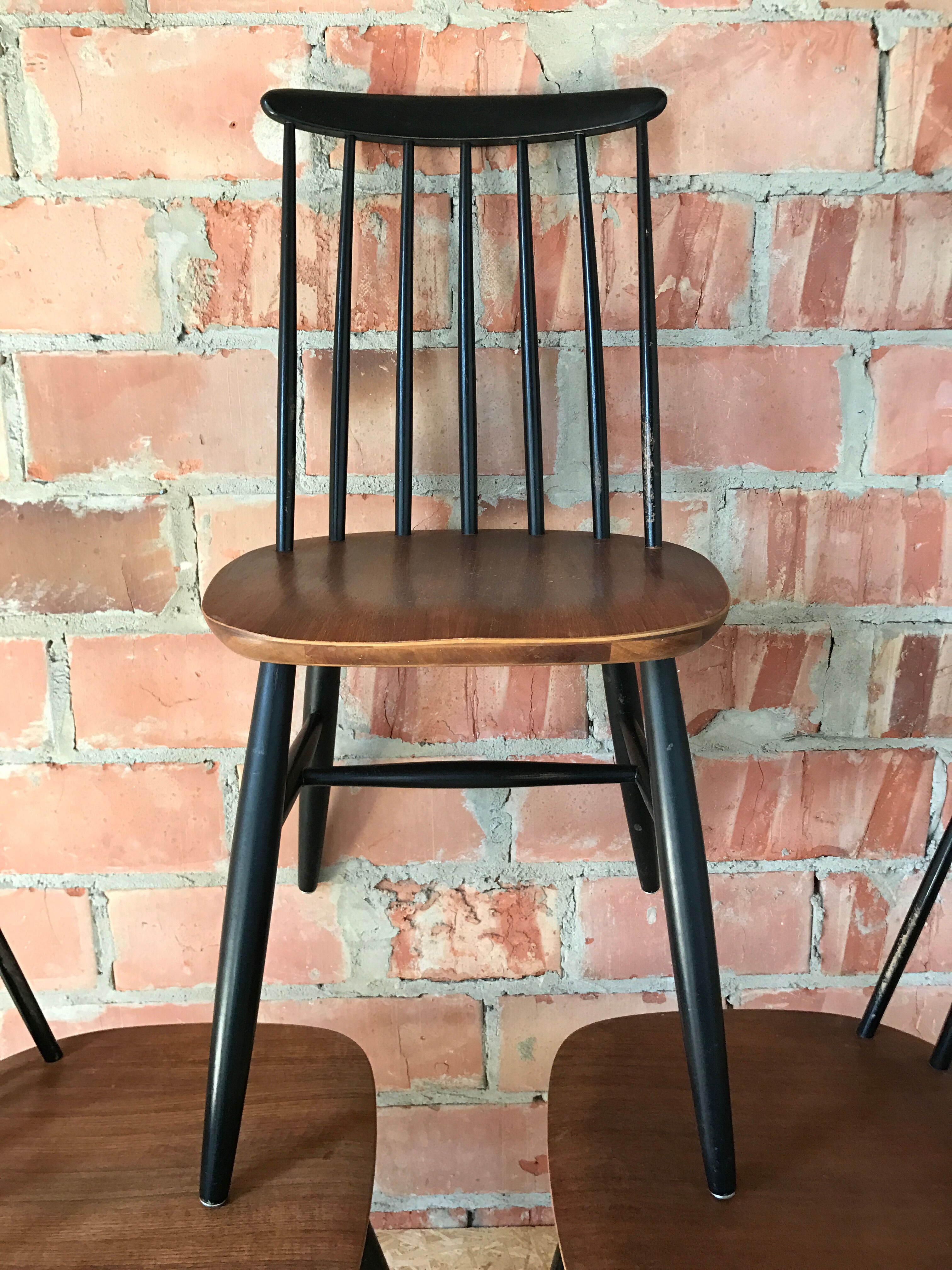 Set of 4 chairs