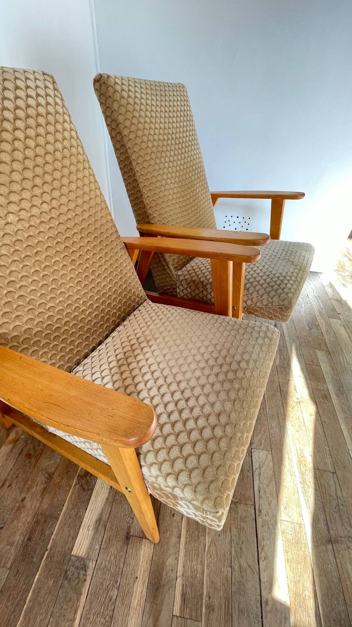 paire FAUTEUILS MANUCERE France Vintage