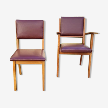 Paire chaise bois et skaï bordeaux, années 50