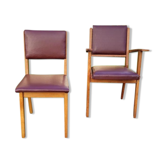 Paire chaise bois et skaï bordeaux, années 50