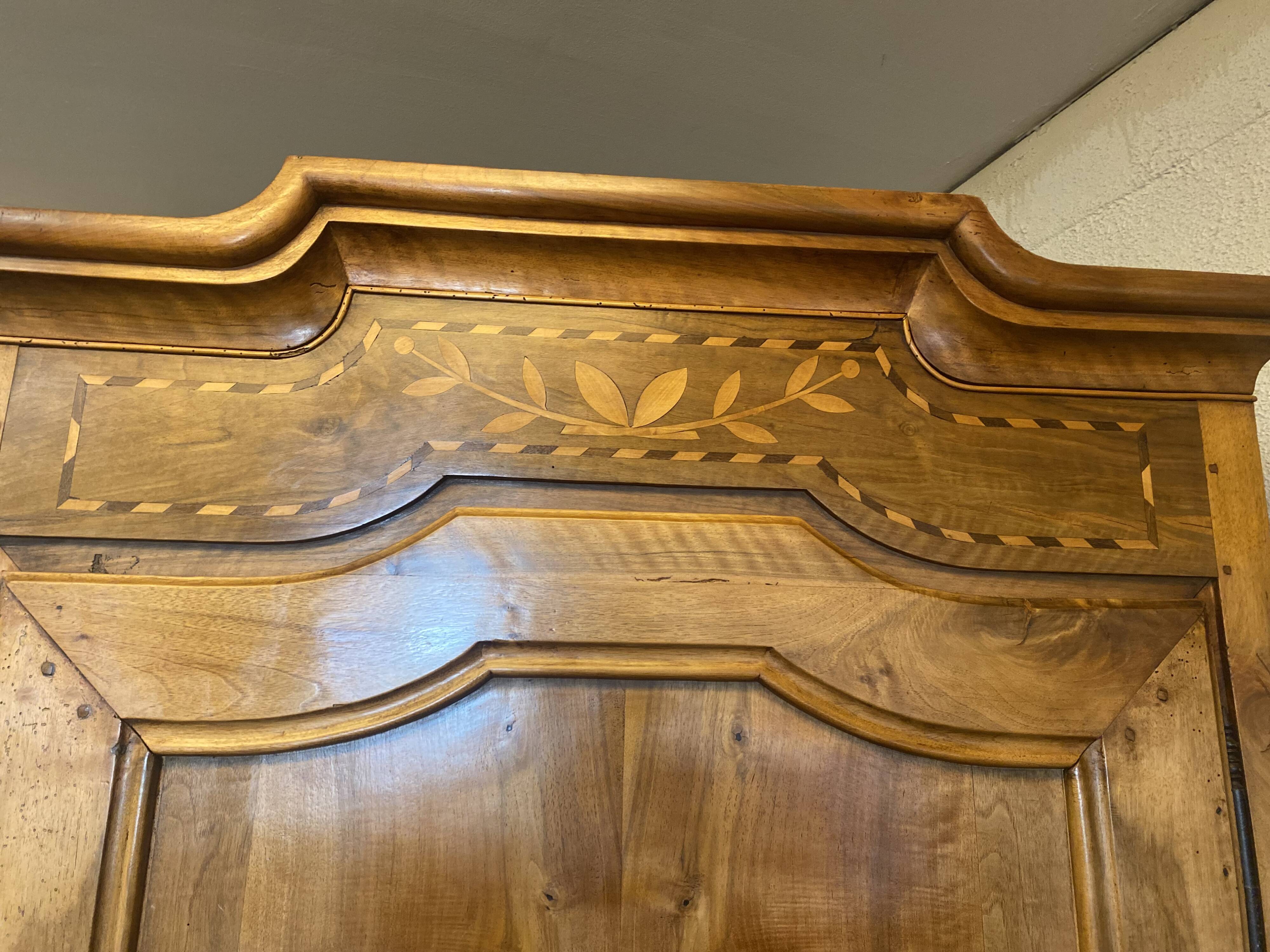 Bonnetière en noyer