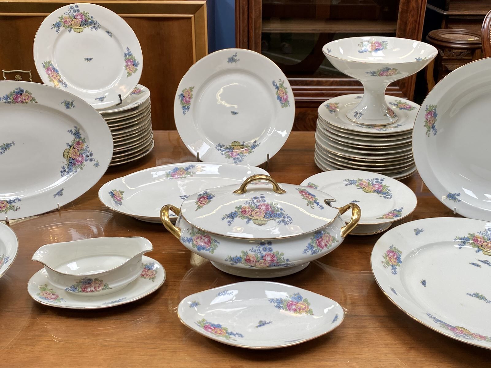 Limoges porcelain table service