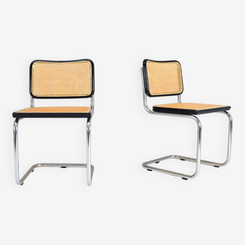 Set of two mid-century modern Marcel Breuer B32 Cesca chairs, Italy 1970s