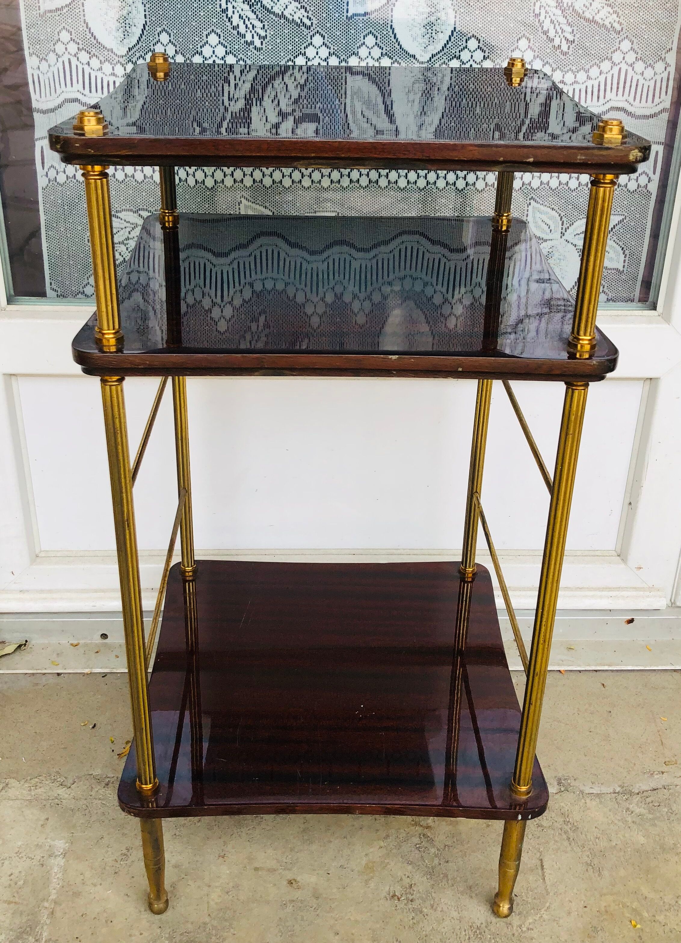 Formica shelf on legs