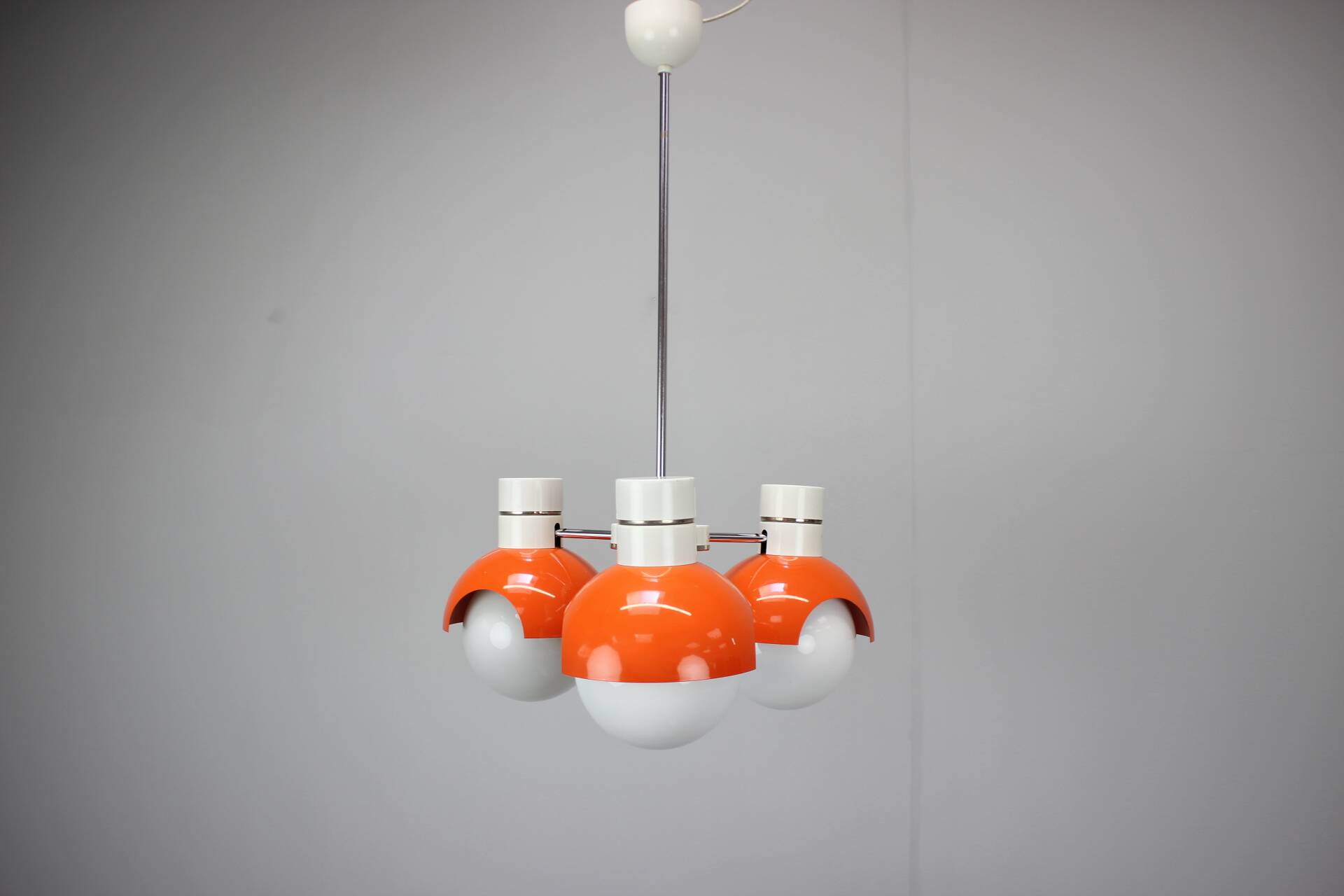 Suspension de Napako, datant de l'ère Space, 1970