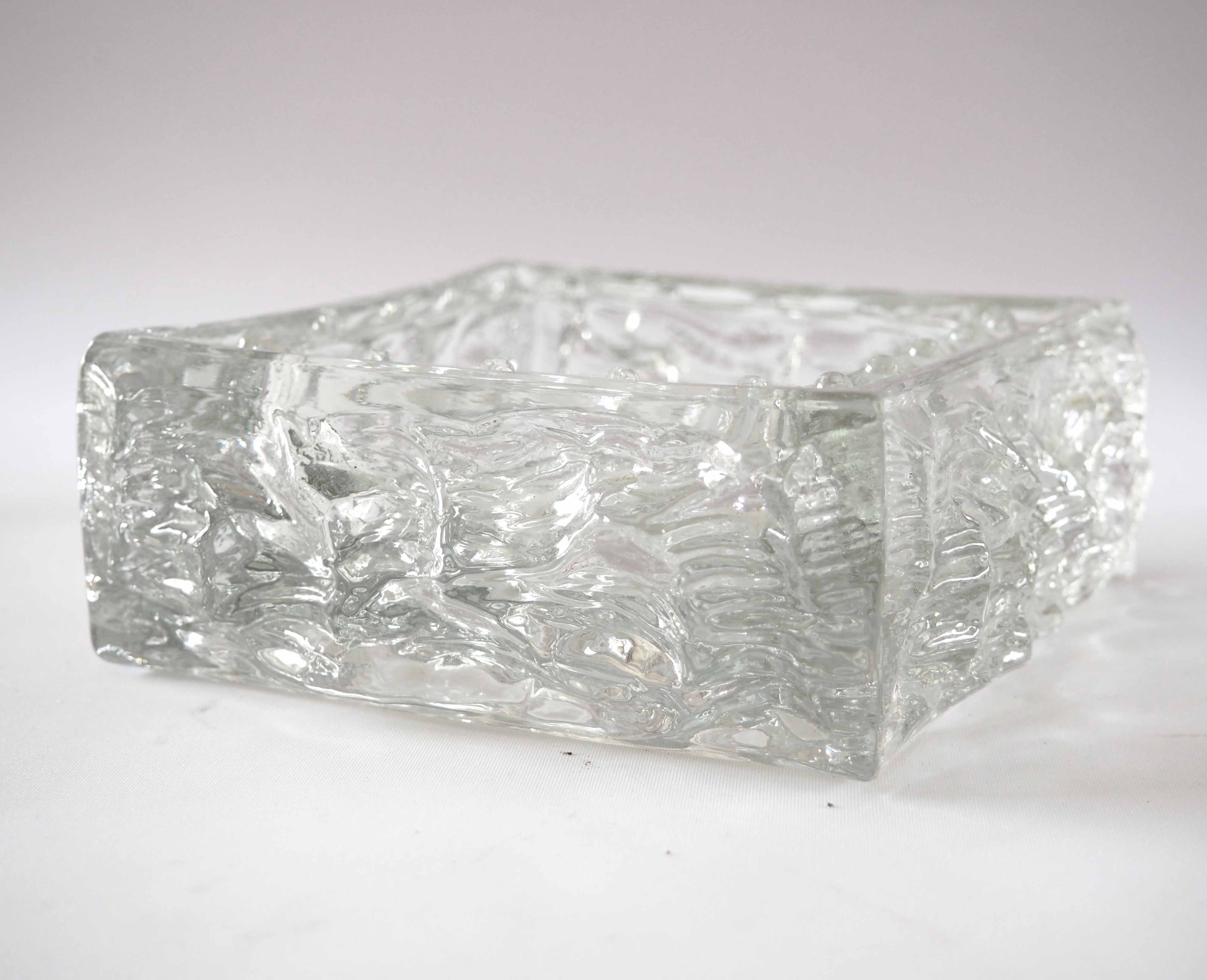 Empty cut glass pocket