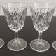 Set de 4 verres à pied à eau en cristal ciselé vintage