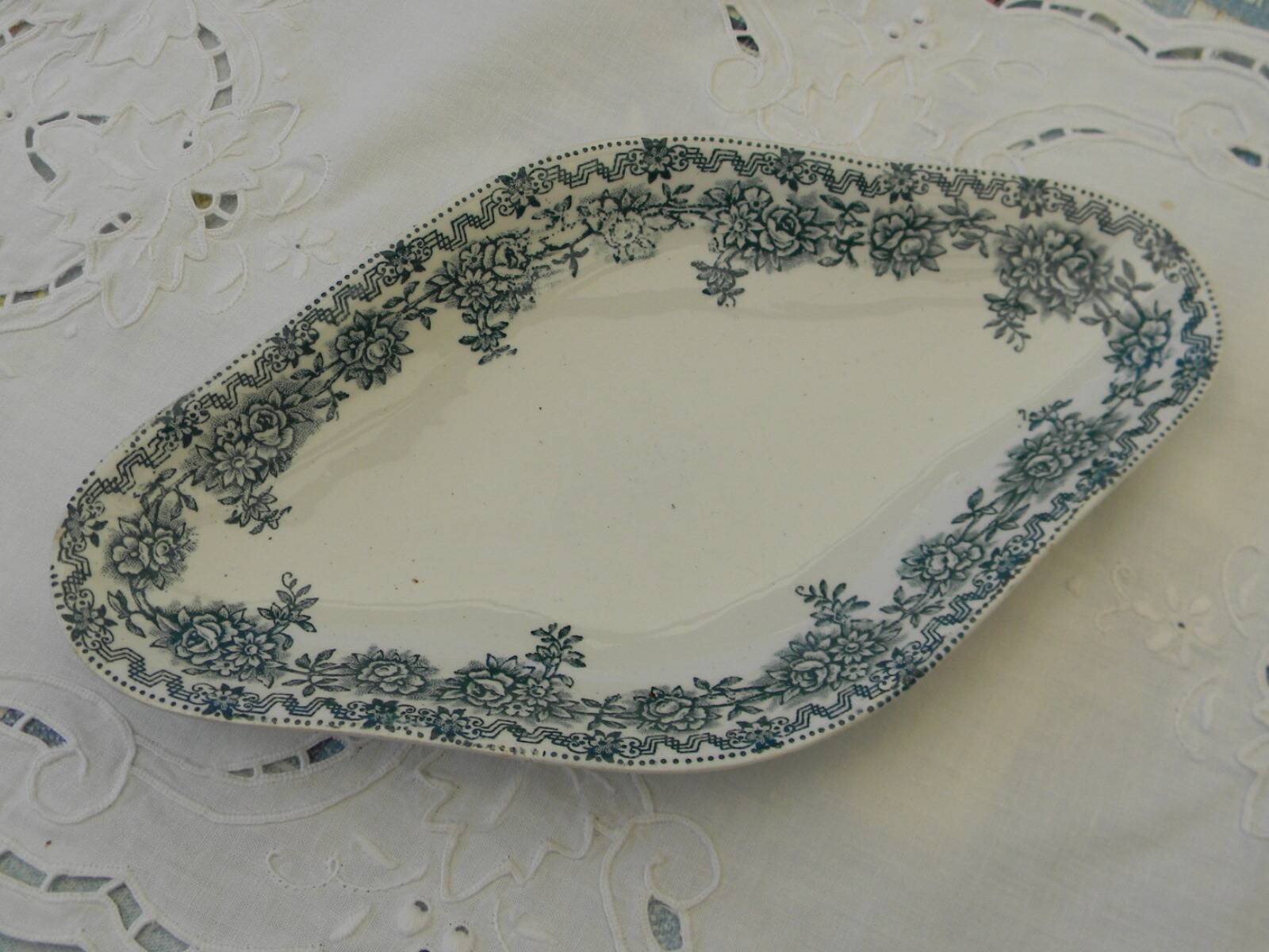 Earthenware dish from saint amand. argenton model.