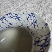 Pot à lait en porcelaine de Limoges décor bleu marbré