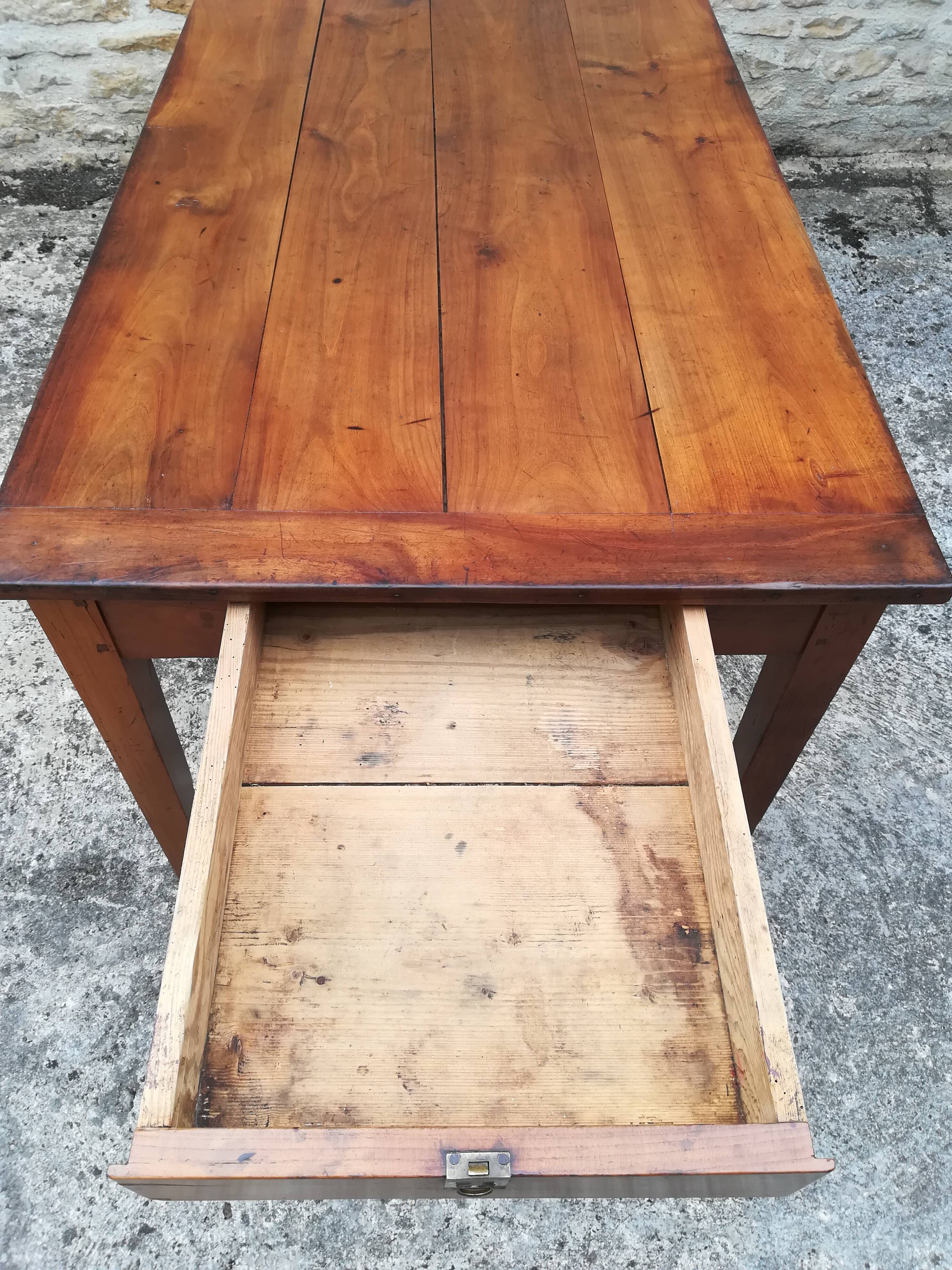 Farm table in solid cherry tree