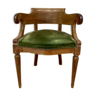 Velvet seated convertible-style chair