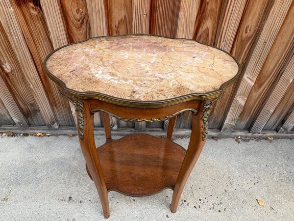 Guéridon ancien Louis XV – marbre rosé et laiton doré – fin XIXᵉ siècle