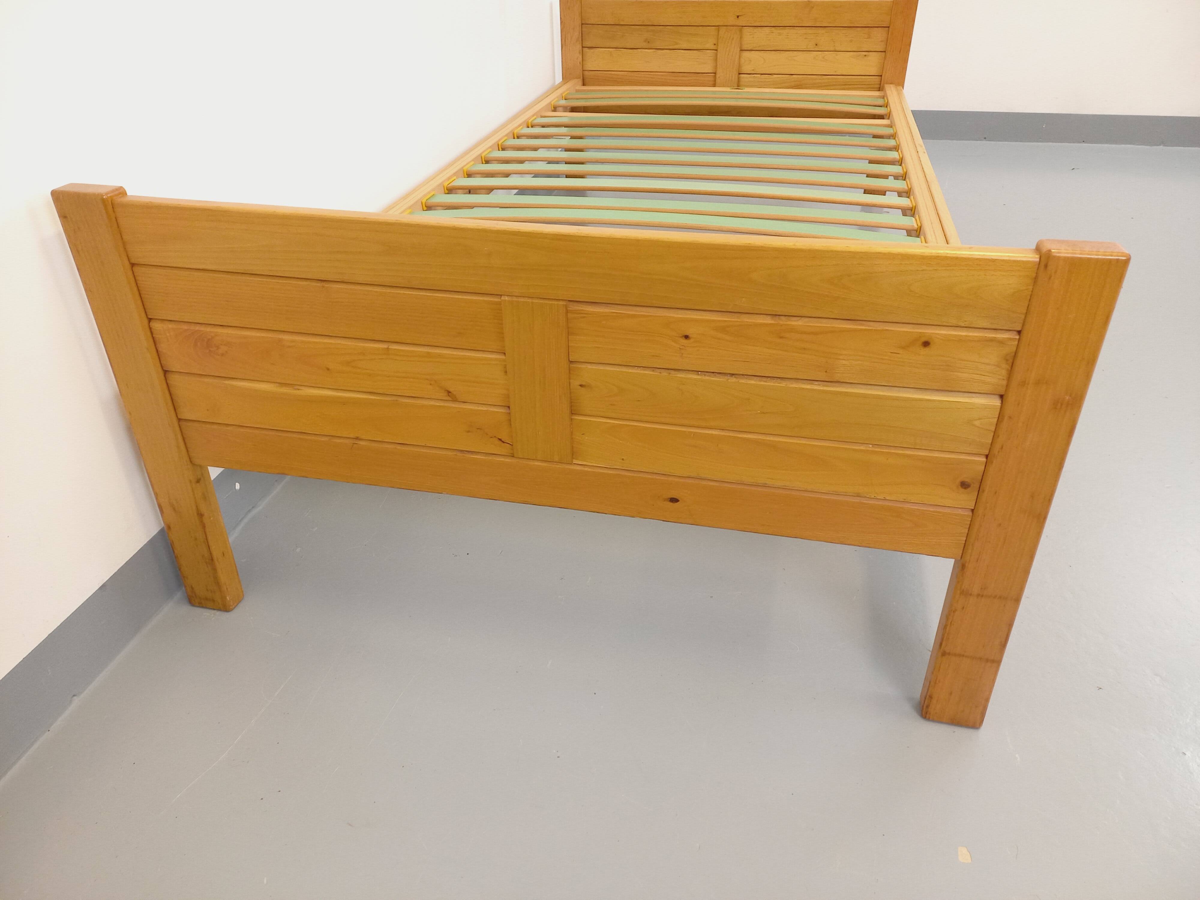 Vintage Mountain Design Les Arcs bed in ash wood from the 60s 70s