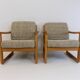 Paire de fauteuils par Johannes Andersen